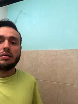 Alexitho25 online show from October 2025 10:07:02 PM