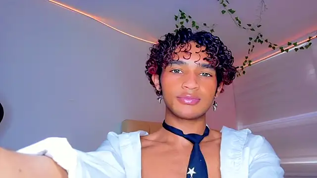 Aaron Wiinter online show from November 2025 09:05:02 PM