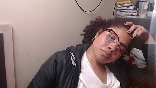 madelene online show from February 2025 01:32:01 AM