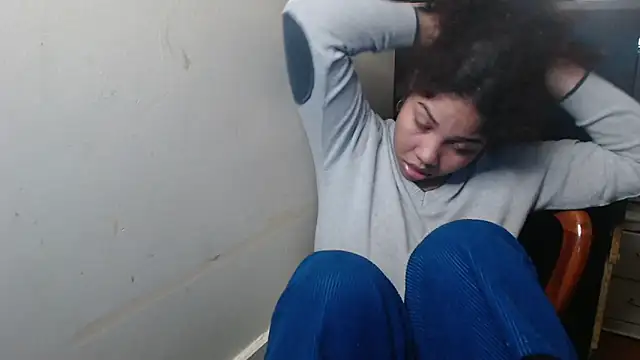 madelene online show from November 2025 01:27:01 AM