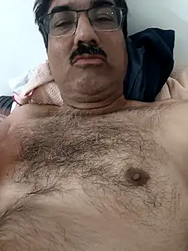 moonflower25 online show from December 2025 04:47:01 PM