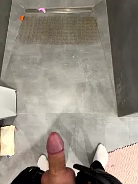 Snapshot of cumtributfan2025 chatting on January 2026 05:02:02 AM cumtributfan2025 online show from January 2026 05:02:02 AM