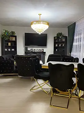 Emilia Mausi online show from November 2025 08:16:01 PM