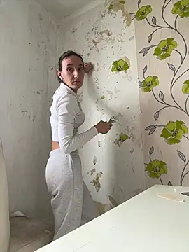 Emilia Mausi online show from February 2026 02:18:01 PM