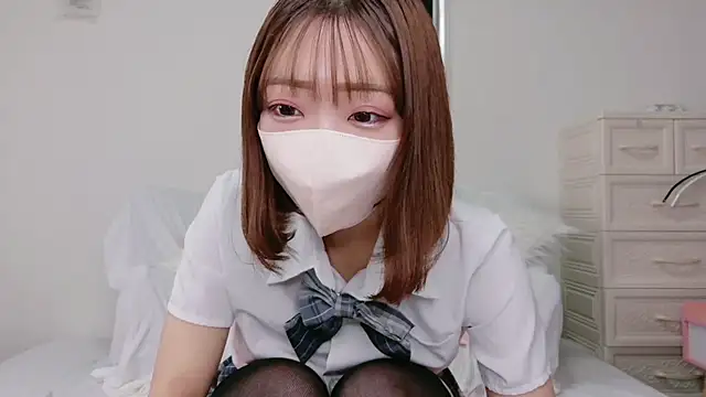 Snapshot of Rina_72 chatting on October 2025 04:32:02 AM Rina 72 online show from October 2025 04:32:02 AM
