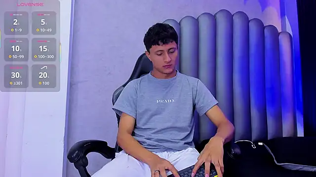  Leohot  online show from November 2025 04:24:02 AM