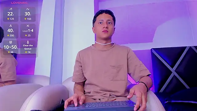  Leohot  online show from February 2026 03:05:01 AM