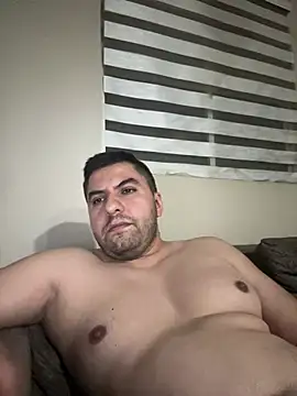 Snapshot of raulgzz4 chatting on June 2026 03:59:01 AM raulgzz4 online show from June 2026 03:59:01 AM