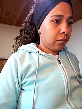 Snapshot of IVONNE_COLLINS33 chatting on February 2026 10:58:01 PM IVONNE COLLINS33 online show from February 2026 10:58:01 PM