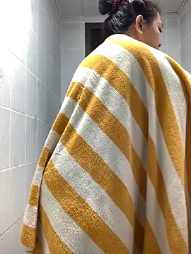 Jake Chris online show from November 2025 05:47:01 PM