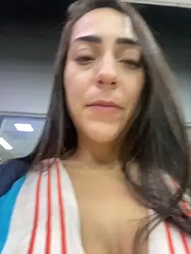 lucioliveira online show from September 2025 03:06:01 AM