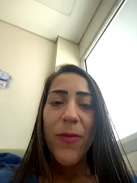 lucioliveira online show from October 2025 06:19:02 PM