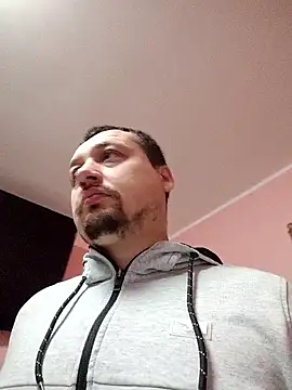 Amberdual online show from November 2025 06:57:01 AM