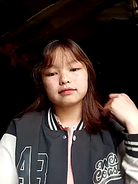 Snapshot of XoiXoi232 chatting on October 2025 01:44:01 AM XoiXoi232 online show from October 2025 01:44:01 AM