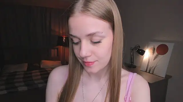 OdellaFrake online show from October 2025 07:45:01 PM