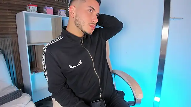 Snapshot of Axel_grey_ chatting on September 2025 12:18:01 PM Axel grey online show from September 2025 12:18:01 PM