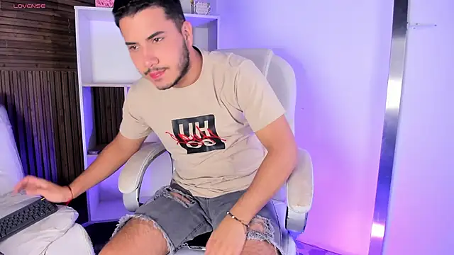 Axel grey  online show from November 2025 12:16:02 PM