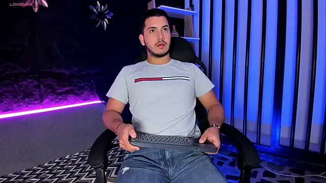 Axel grey  online show from December 2025 12:22:02 PM