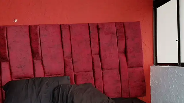 LilithVibe  online show from December 2025 02:24:02 PM