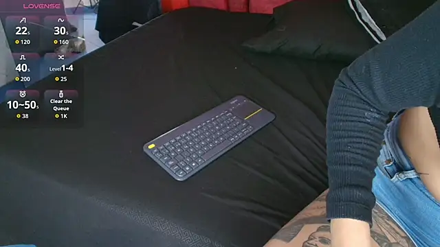 LilithVibe  online show from February 2026 02:57:01 PM