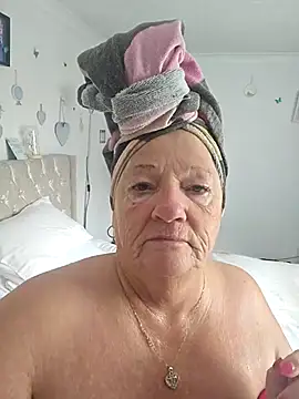 Angeldelightt online show from October 2025 12:17:02 PM