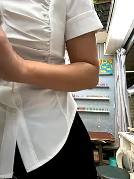 xiaoqiao ss online show from September 2025 03:06:02 AM