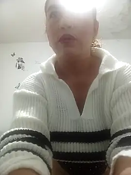 Snapshot of AddyStuart_ chatting on November 2025 03:56:01 AM AddyStuart online show from November 2025 03:56:01 AM