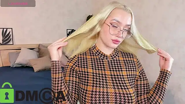 Snapshot of Vickie_Nelsson chatting on October 2025 09:53:01 AM Vickie Nelsson online show from October 2025 09:53:01 AM