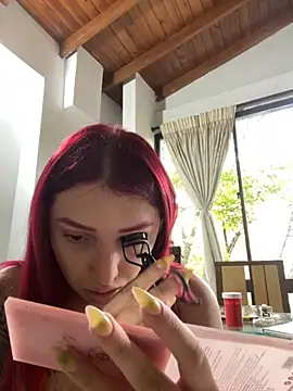 Paulina-Wells online show from November 2025 09:15:02 PM