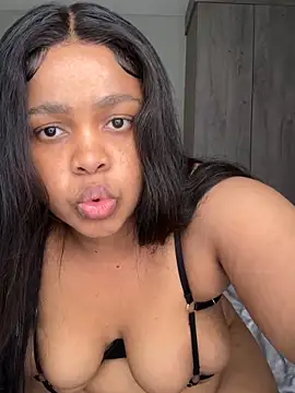 XXXquisiteVixen online show from December 2025 02:24:02 PM