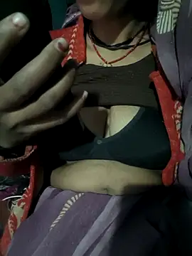 Snapshot of Cutyam chatting on November 2025 08:49:01 PM Cutyam online show from November 2025 08:49:01 PM