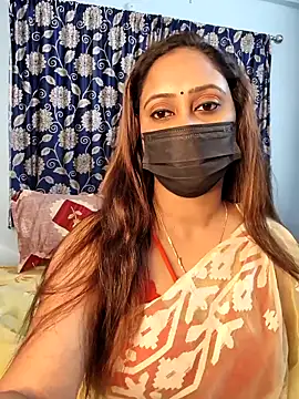 Cute-lusi online show from November 2025 06:54:01 PM