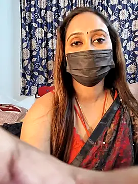 Cute-lusi online show from November 2025 07:34:01 PM