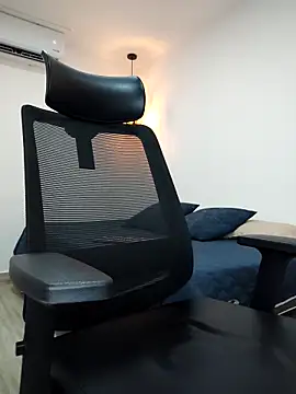 damian bull online show from September 2025 08:12:02 PM