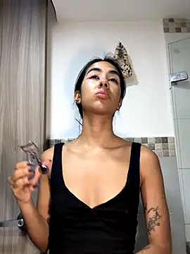 Kassie Collins online show from November 2025 10:52:02 PM