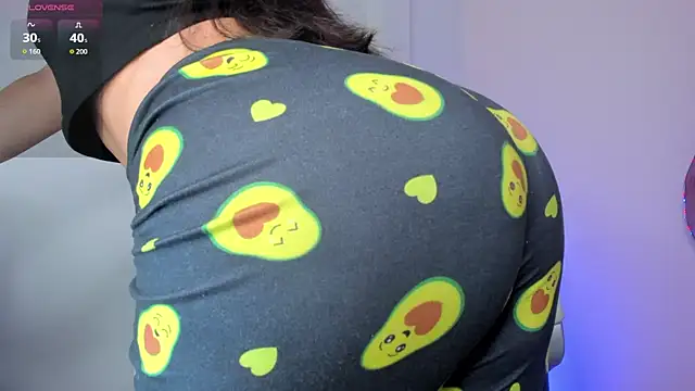 Ariah Walker  online show from November 2025 05:27:02 AM