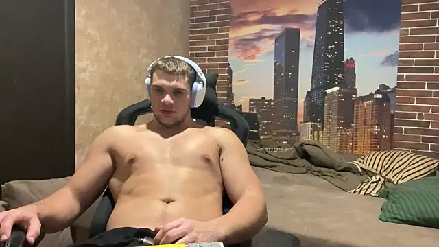 MusclePhantom online show from October 2025 10:12:01 PM