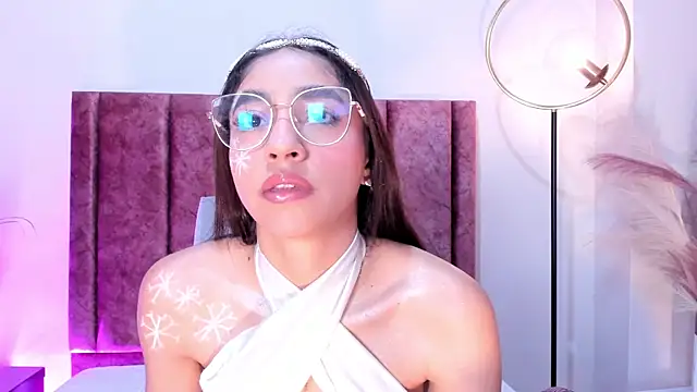 IvyJhons online show from December 2025 12:09:01 PM