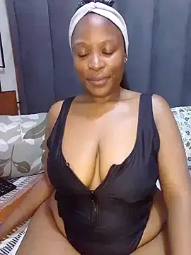 MrsMxx25 online show from October 2025 10:07:01 PM