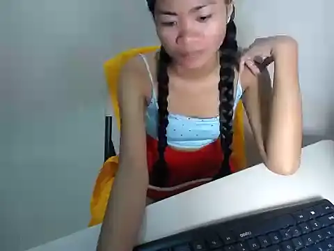 Mica Jones online show from November 2025 06:07:01 PM