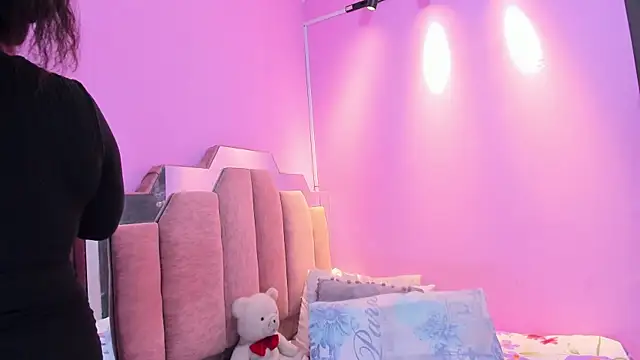 AndreaSweet2 online show from November 2025 07:58:02 PM