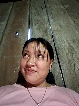 MuiNay online show from October 2025 10:43:02 AM