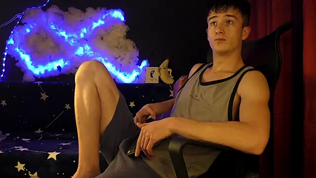 Snapshot of SirReed chatting on November 2025 04:02:02 AM SirReed online show from November 2025 04:02:02 AM