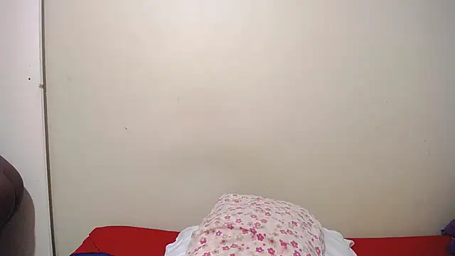 Blackberry96  online show from November 2025 09:31:01 PM