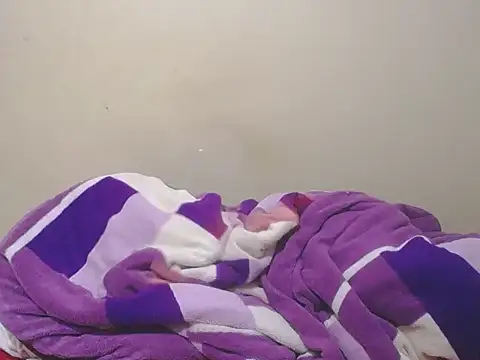 Blackberry96  online show from March 2026 10:37:02 PM