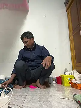 Snapshot of hotboy2x chatting on November 2025 12:05:02 PM hotboy2x online show from November 2025 12:05:02 PM