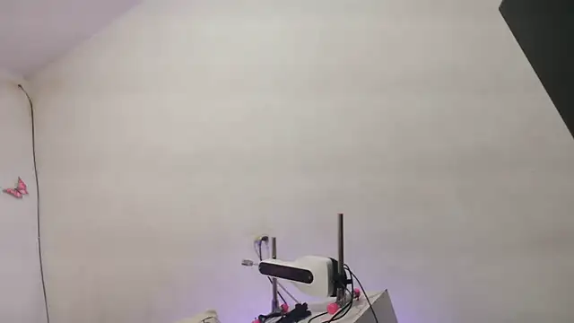 Snapshot of yhazan_blake88 chatting on October 2025 06:19:02 PM yhazan blake88 online show from October 2025 06:19:02 PM