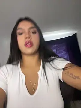 Snapshot of Michelle_johnson_ chatting on May 2026 07:42:01 PM Michelle johnson online show from May 2026 07:42:01 PM