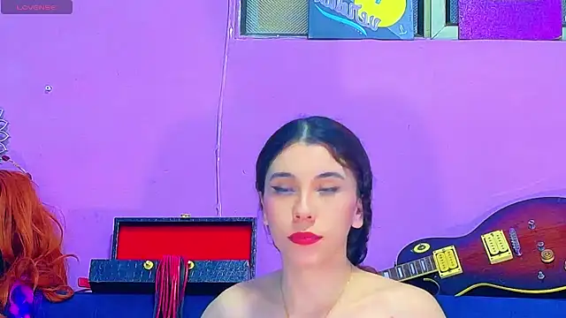 CristalRose online show from November 2025 01:40:01 AM