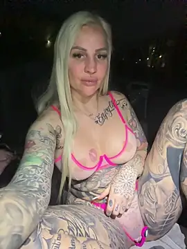 CoraDiamond online show from February 2026 05:32:01 PM